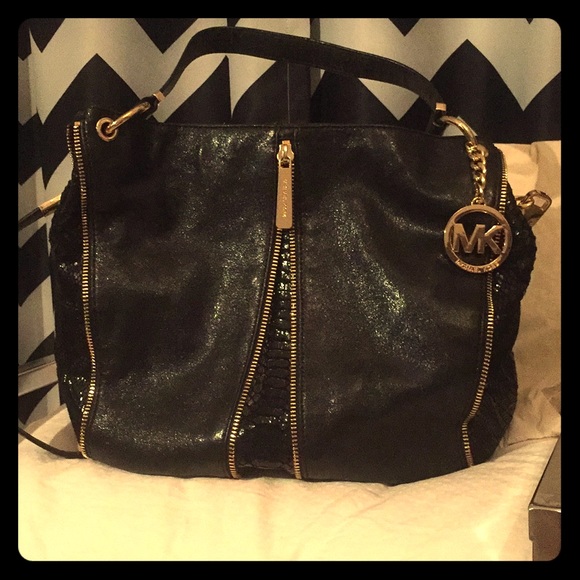 MK black shiny pattern - Picture 1 of 8